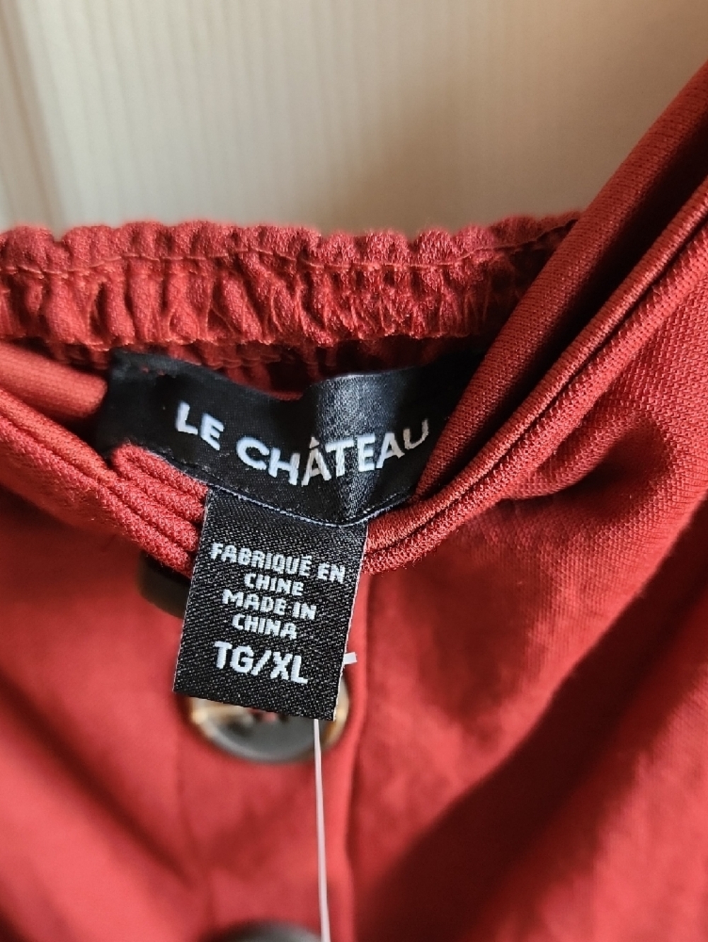 le chateau Rust Red Button-Front Square-Neck Tank XL - Picture 3 of 6